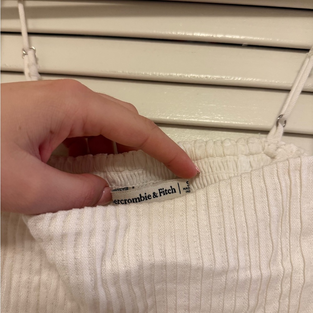 Abercrombie & Fitch White Smocked Spaghetti Strap Tank - Picture 4 of 4